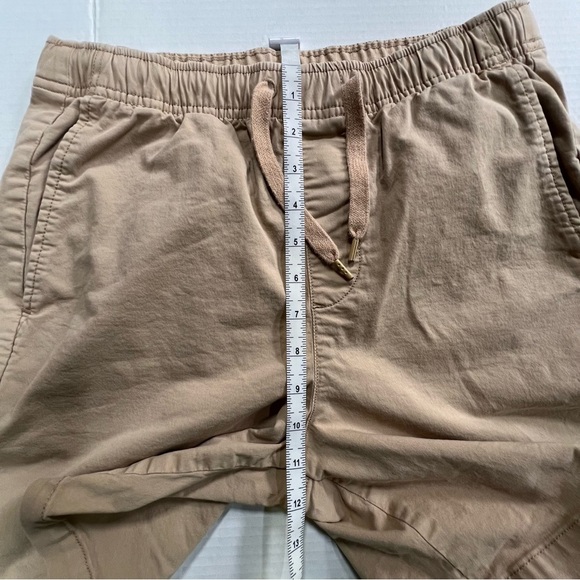 GAP excellent condition 7" Essential Easy pull on Shorts size XS - Picture 4 of 6